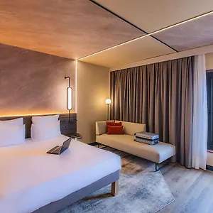 Отель Novotel Лиссабон